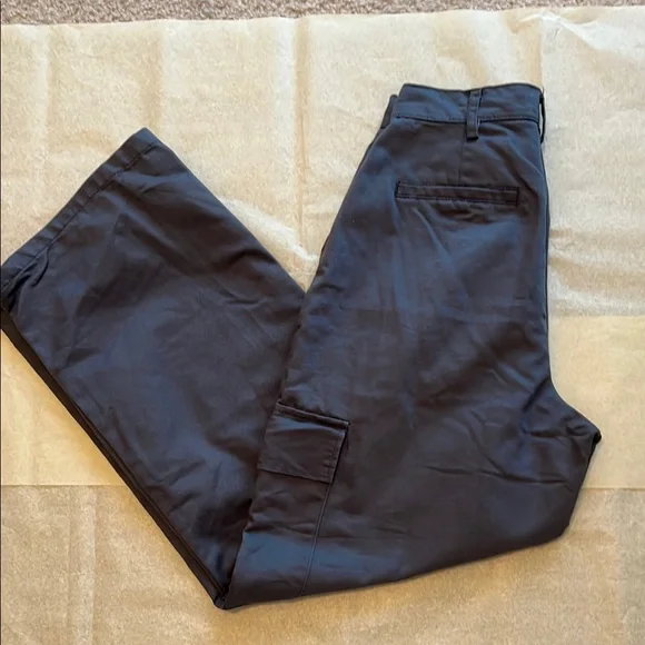 Charcoal Grey Cargo Pants size S waist 27” inseam 28.5” - Picture 4 of 4